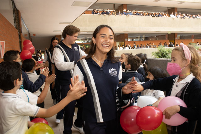 Ir a la Siguiente Foto