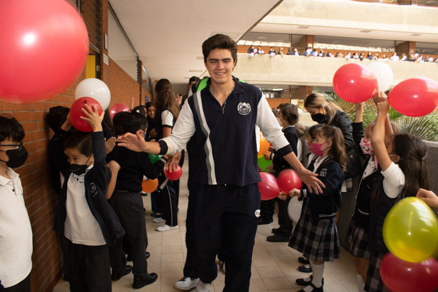 Ir a la Siguiente Foto