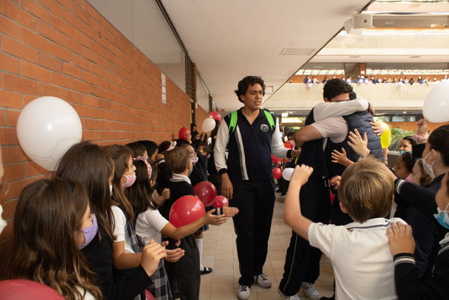 Ir a la Siguiente Foto