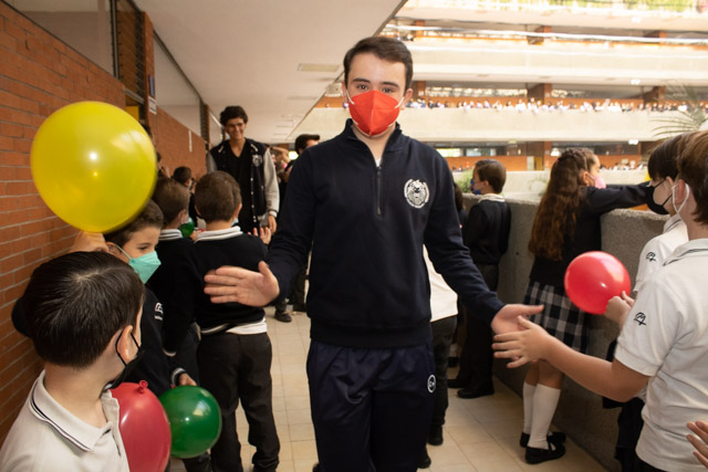 Ir a la Siguiente Foto