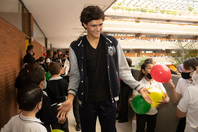 Ir a la Siguiente Foto