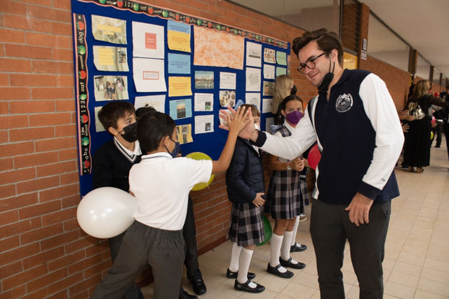 Ir a la Siguiente Foto