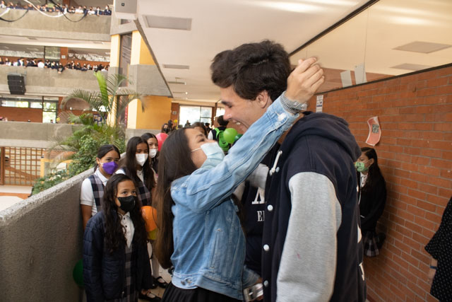 Ir a la Siguiente Foto