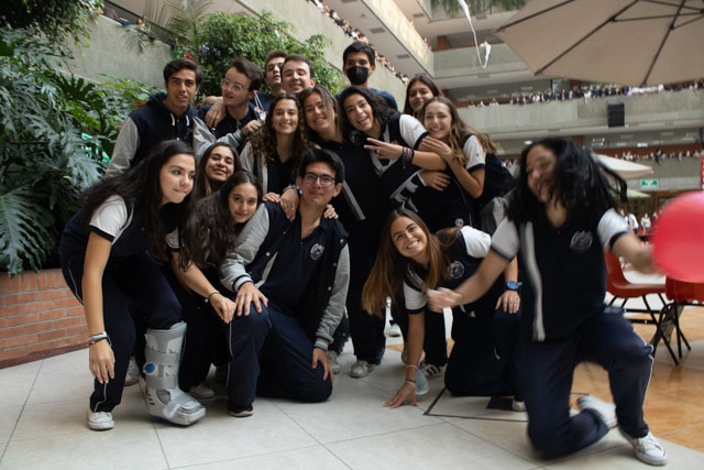 Ir a la Siguiente Foto
