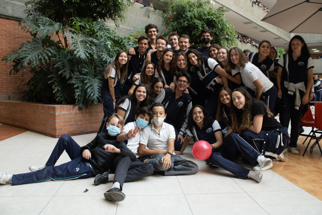 Ir a la Siguiente Foto