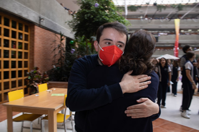 Ir a la Siguiente Foto