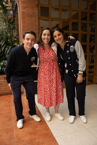 Ir a la Siguiente Foto