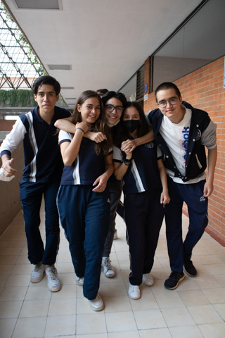 Ir a la Siguiente Foto