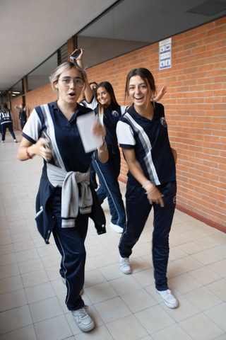 Ir a la Siguiente Foto