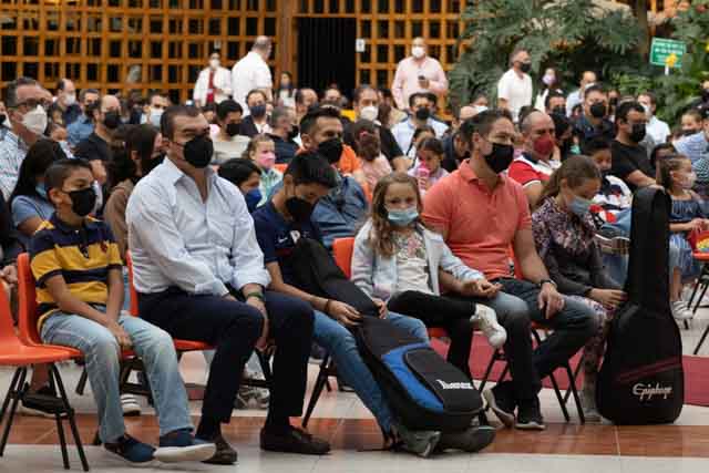 Ir a la Siguiente Foto