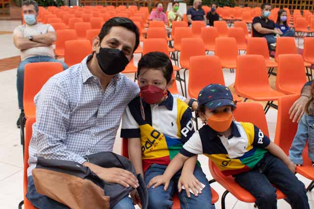 Ir a la Siguiente Foto