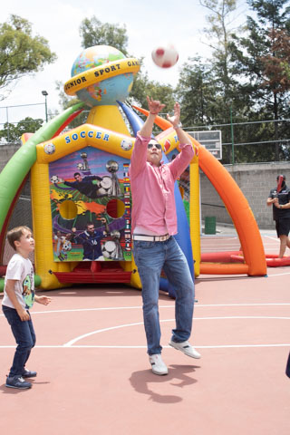 Ir a la Siguiente Foto