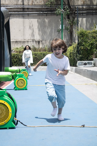 Ir a la Siguiente Foto