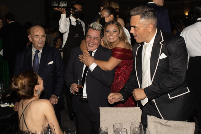 Ir a la Siguiente Foto