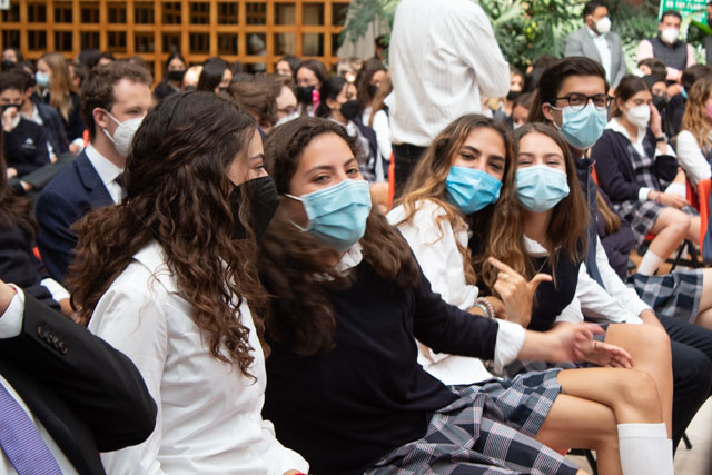 Ir a la Siguiente Foto