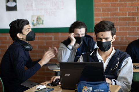 Ir a la Siguiente Foto