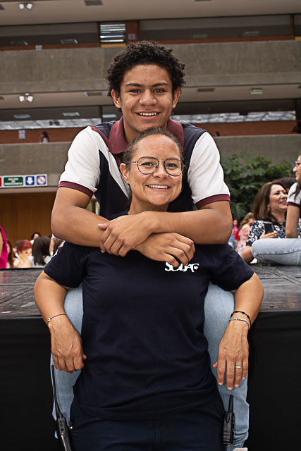 Ir a la Siguiente Foto