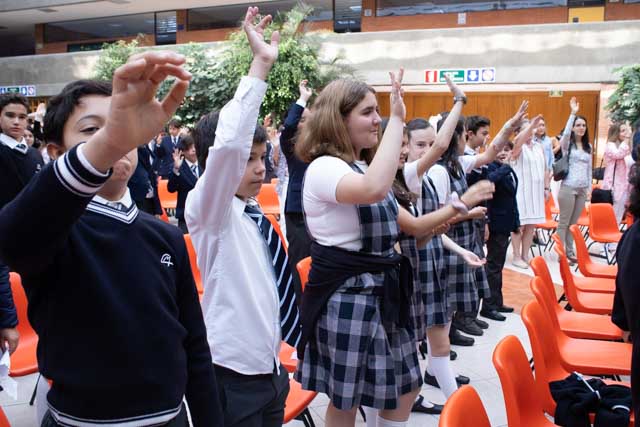 Ir a la Siguiente Foto