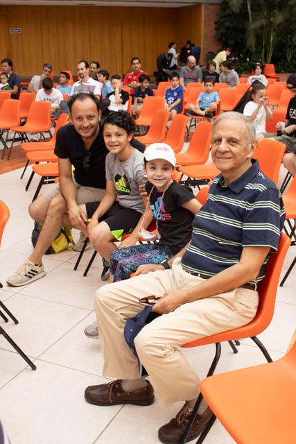 Ir a la Siguiente Foto