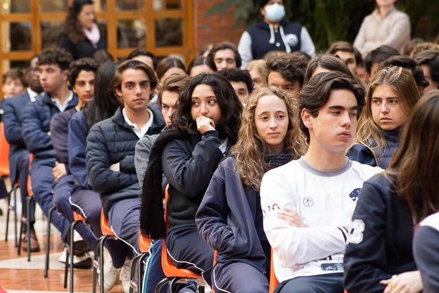 Ir a la Siguiente Foto