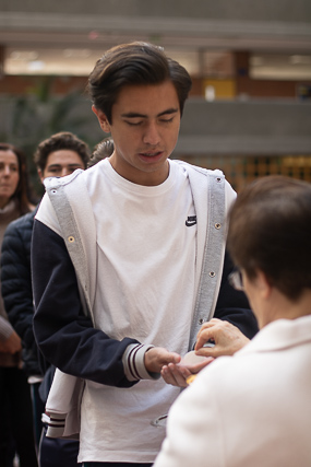 Ir a la Siguiente Foto