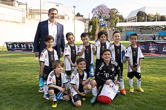 Ir a la Siguiente Foto