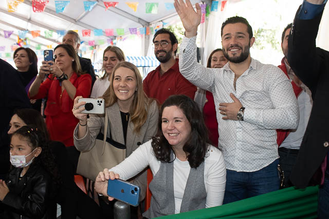 Ir a la Siguiente Foto