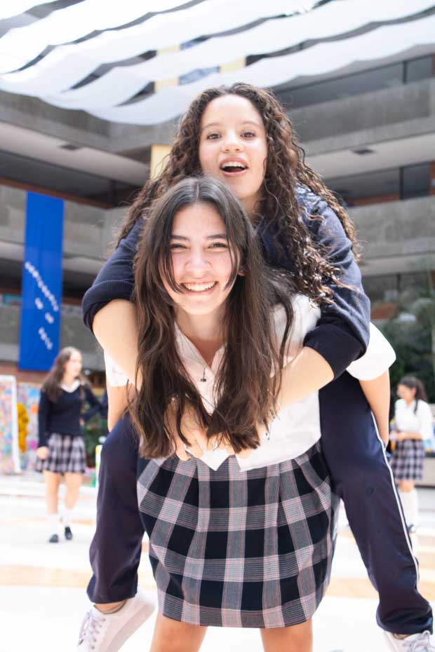 Ir a la Siguiente Foto