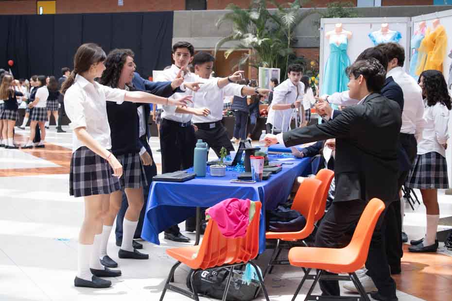 Ir a la Siguiente Foto