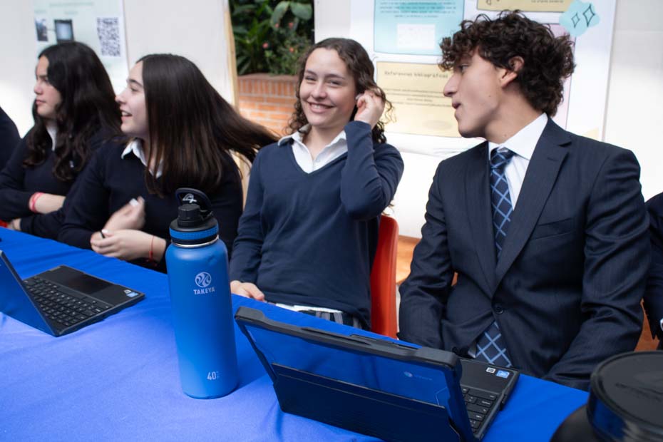 Ir a la Siguiente Foto