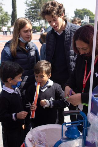 Ir a la Siguiente Foto