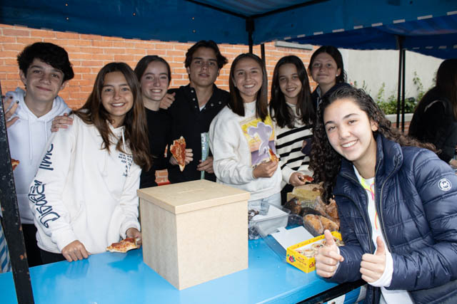 Ir a la Siguiente Foto