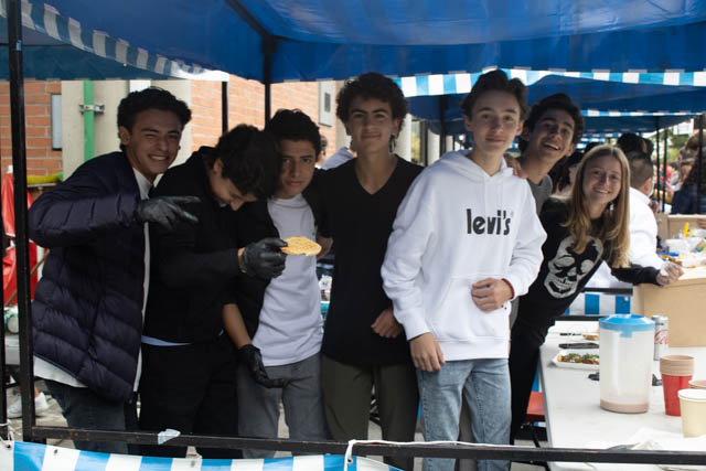 Ir a la Siguiente Foto