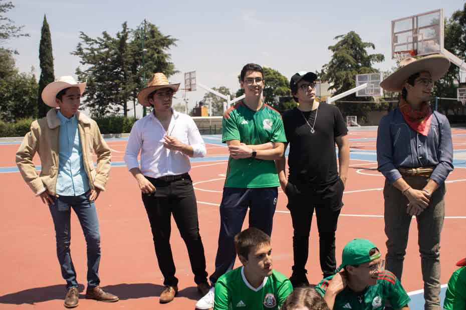 Ir a la Siguiente Foto