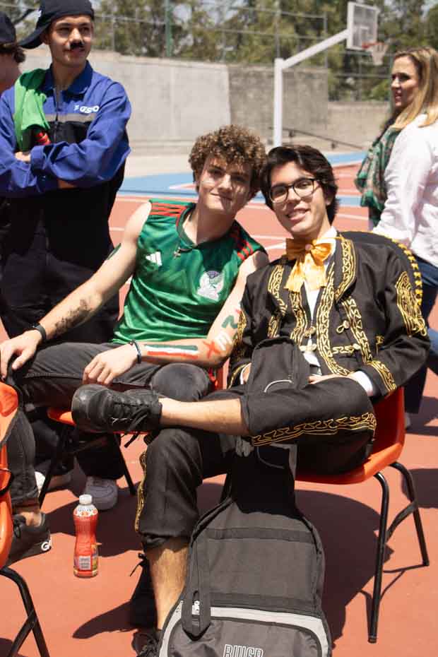 Ir a la Siguiente Foto