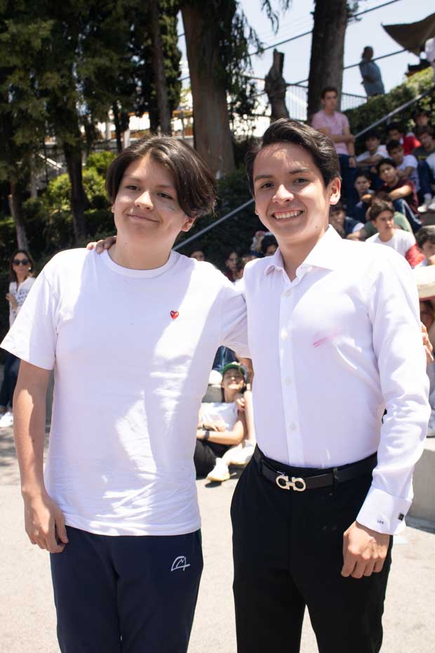 Ir a la Siguiente Foto