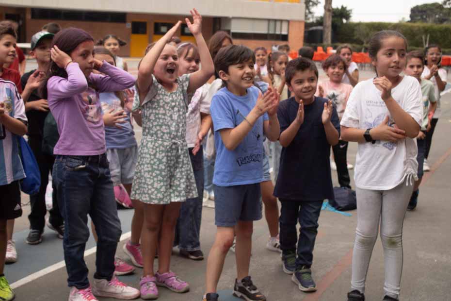 Ir a la Siguiente Foto