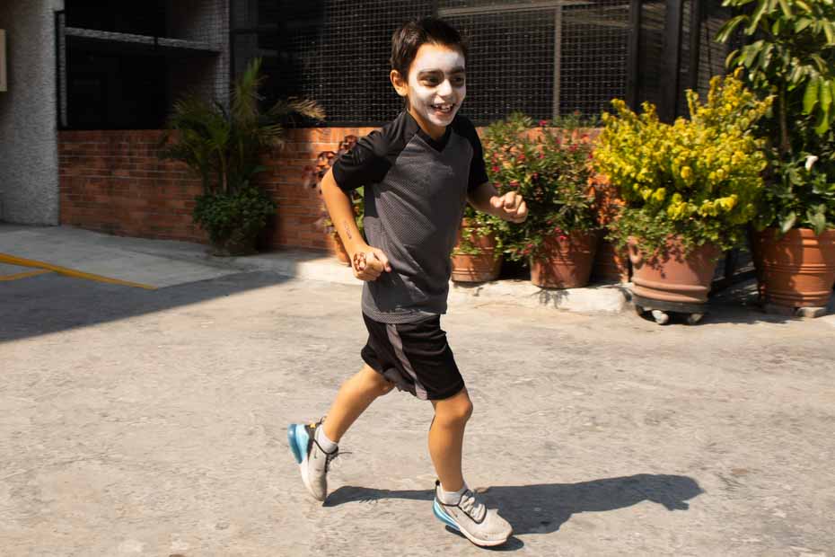 Ir a la Siguiente Foto