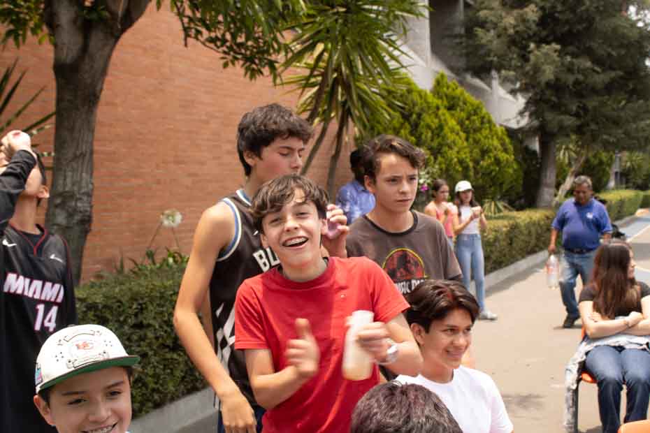 Ir a la Siguiente Foto