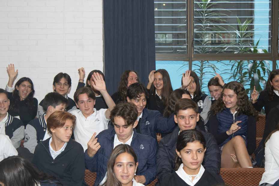 Ir a la Siguiente Foto