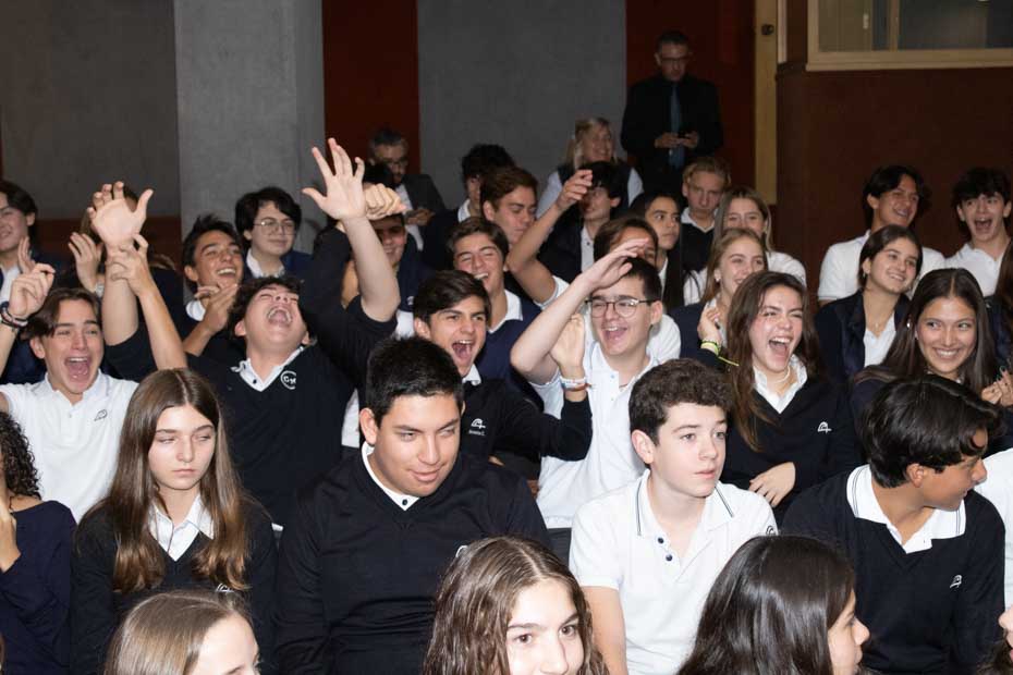 Ir a la Siguiente Foto