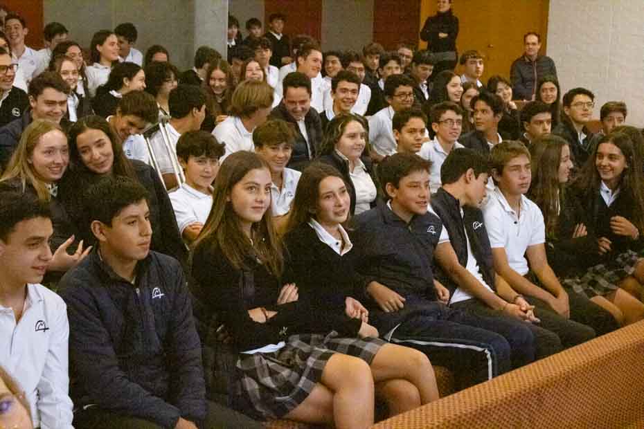 Ir a la Siguiente Foto