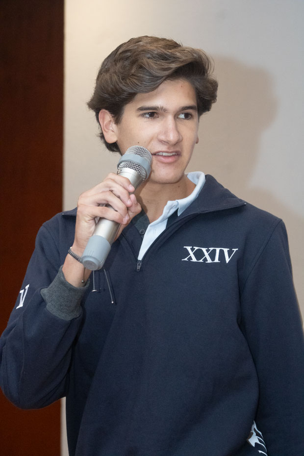 Ir a la Siguiente Foto