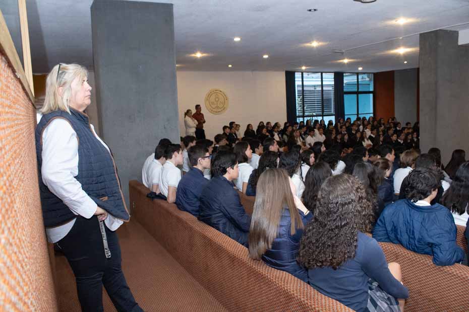 Ir a la Siguiente Foto