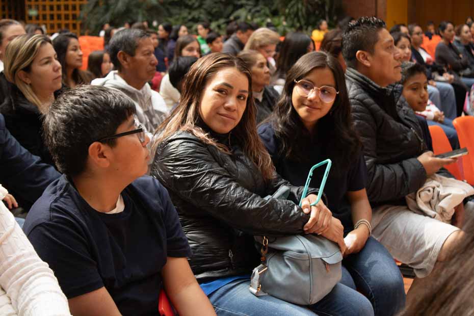 Ir a la Siguiente Foto