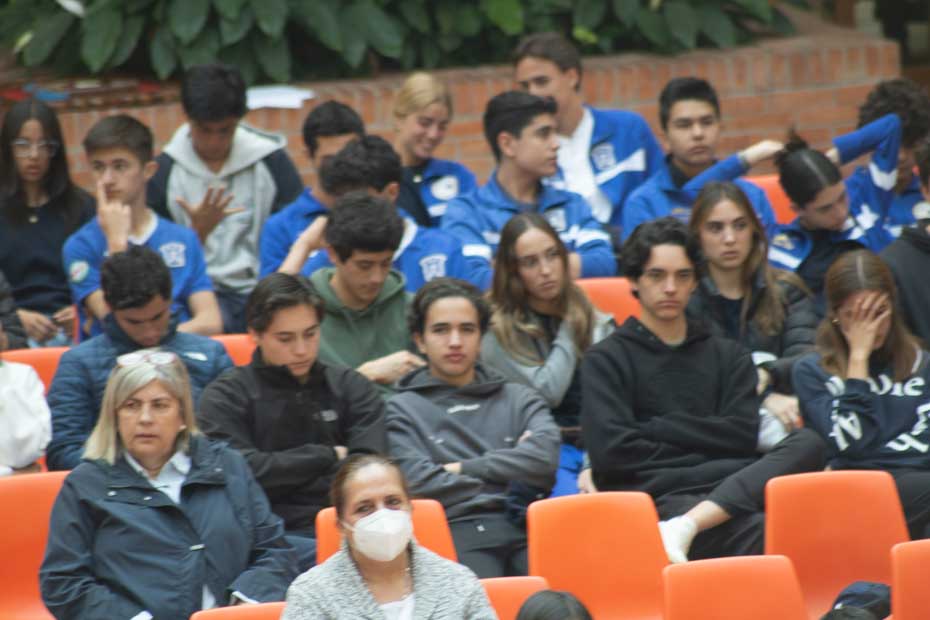 Ir a la Siguiente Foto