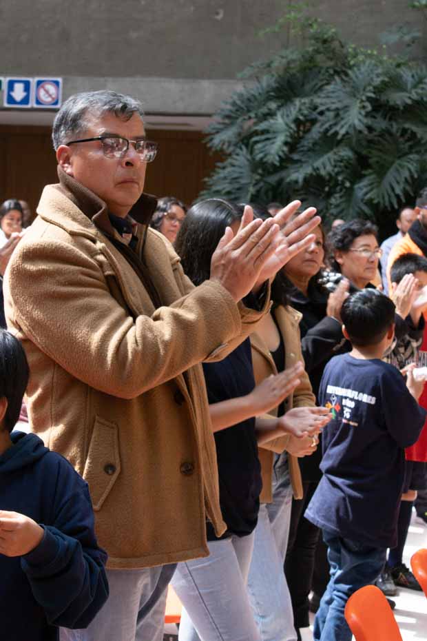 Ir a la Siguiente Foto