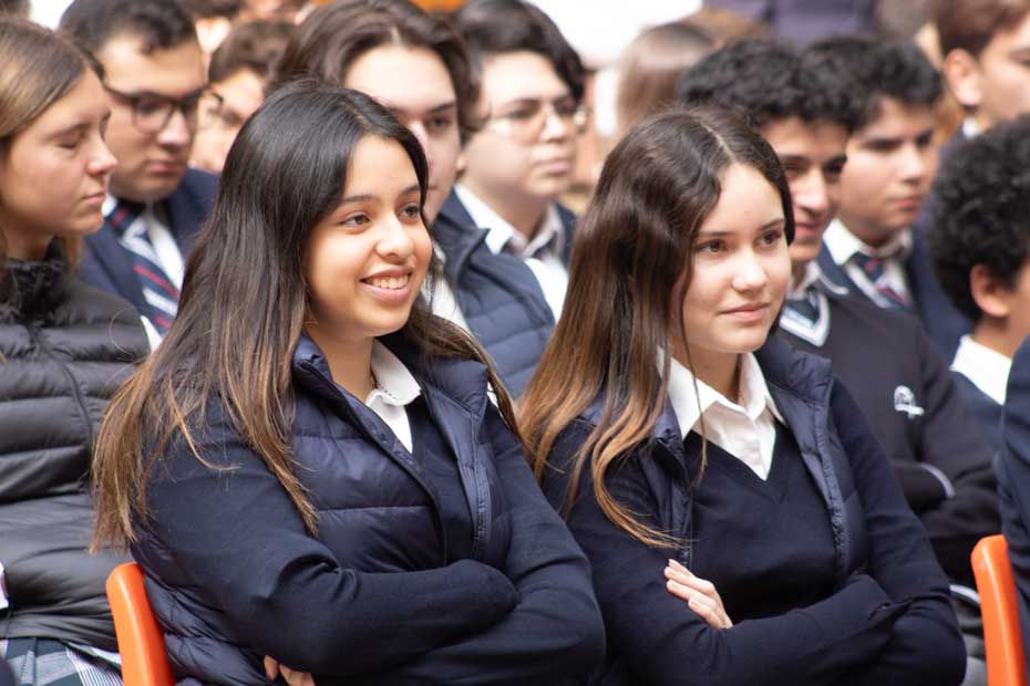 Ir a la Siguiente Foto