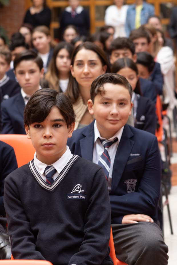 Ir a la Siguiente Foto
