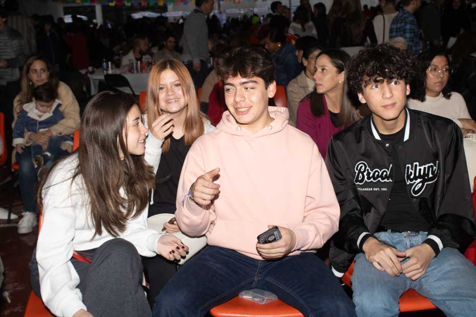 Ir a la Siguiente Foto